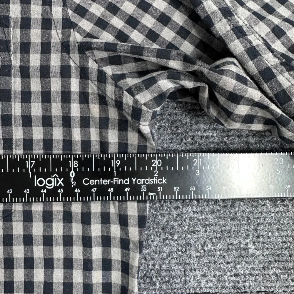 Banana Republic Button Down Mens M Medium Black Grey Gingham Slim Fit Soft Wash